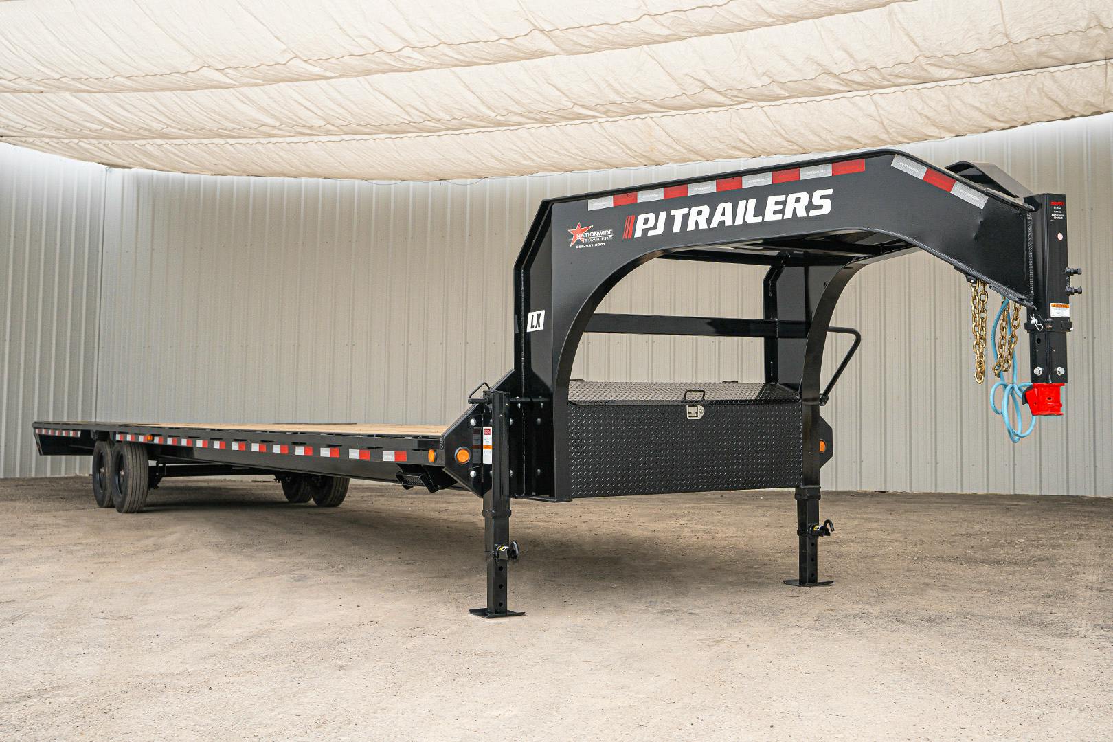 PJ Trailers 40'x102" 18k Gooseneck Flatbed Trailer w/ Singles (LX) - Stock #90902 - Image 3 of 17