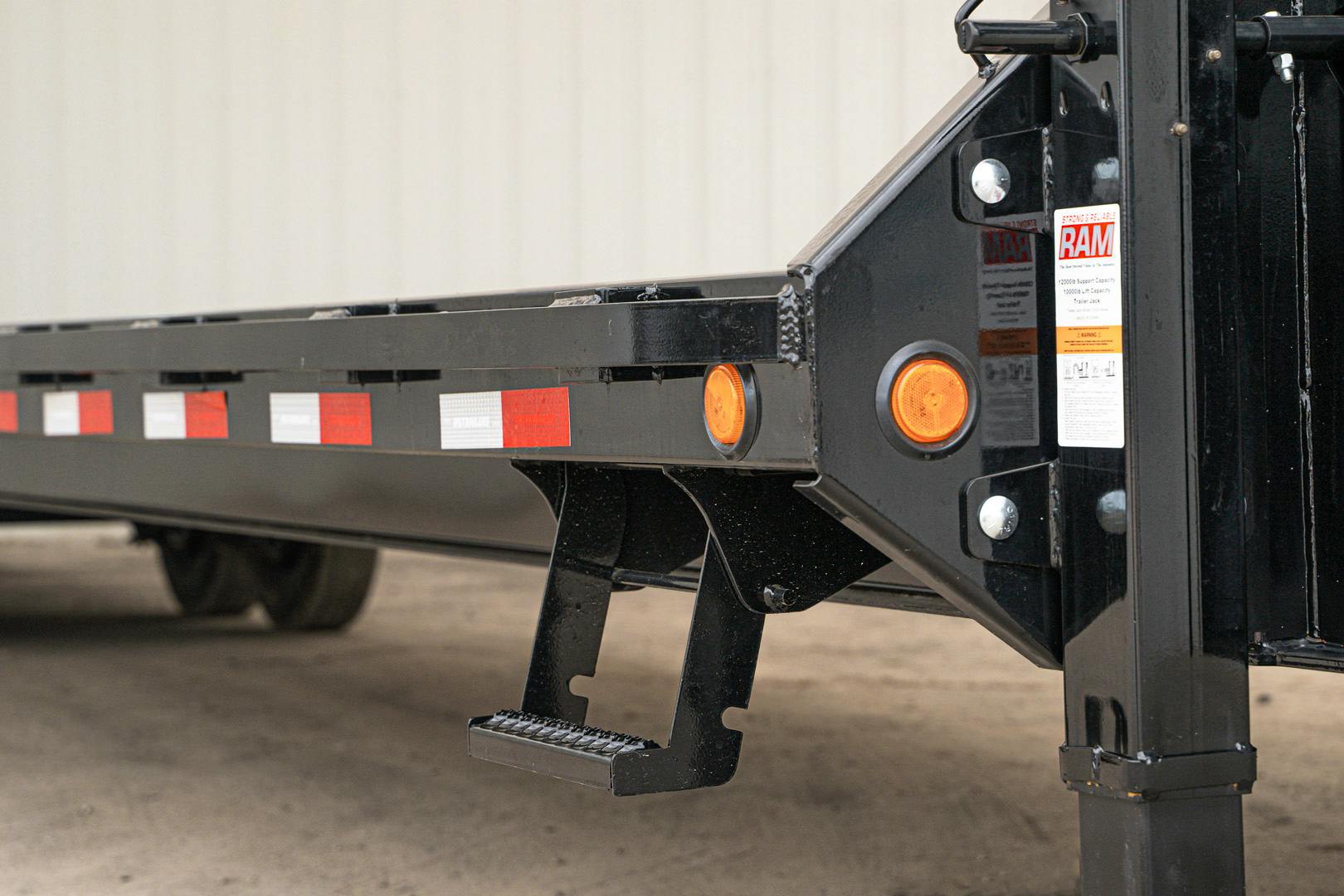 PJ Trailers 40'x102" 18k Gooseneck Flatbed Trailer w/ Singles (LX) - Stock #90902 - Image 8 of 17
