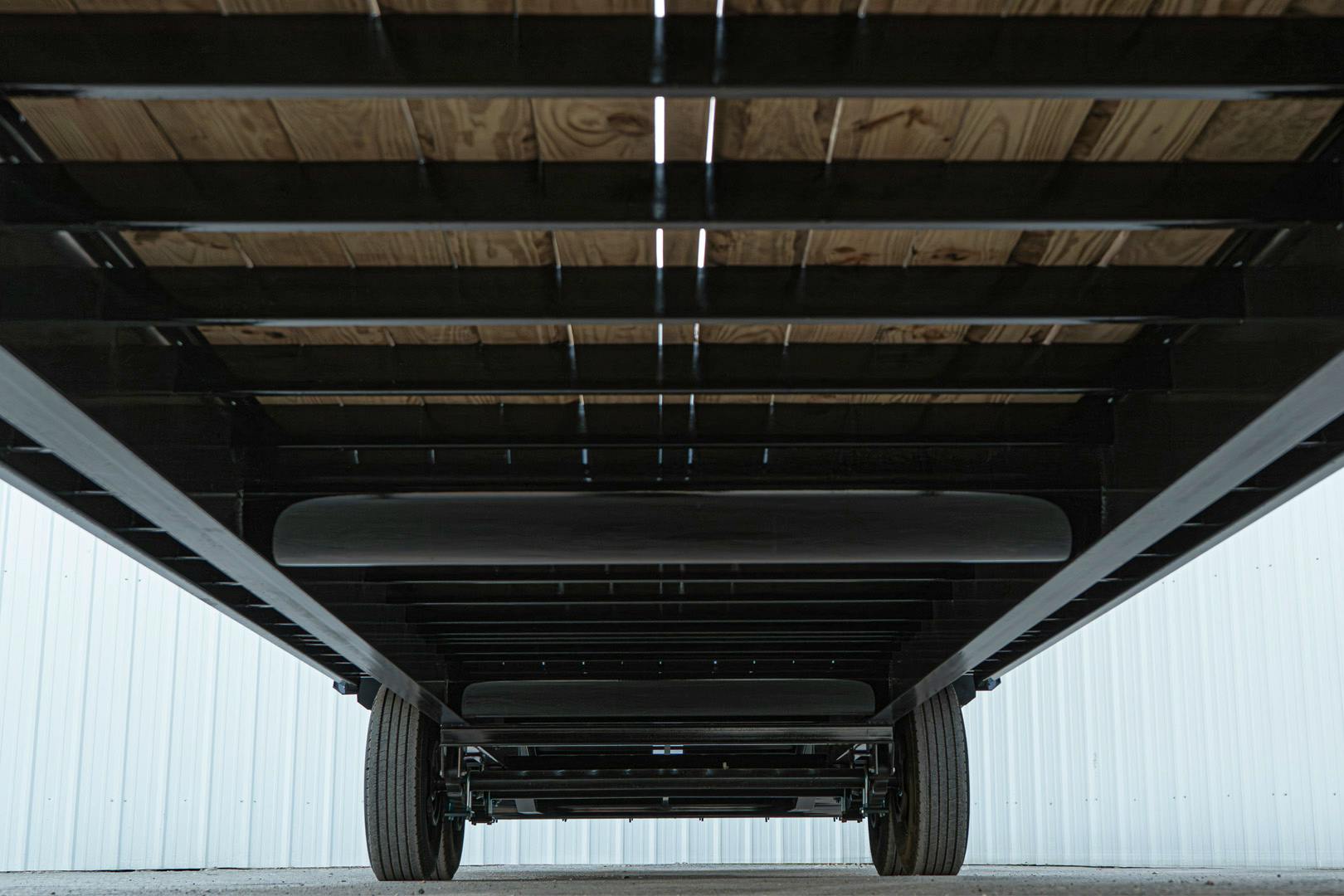 PJ Trailers 40'x102" 18k Gooseneck Flatbed Trailer w/ Singles (LX) - Stock #90945 - Image 19 of 27