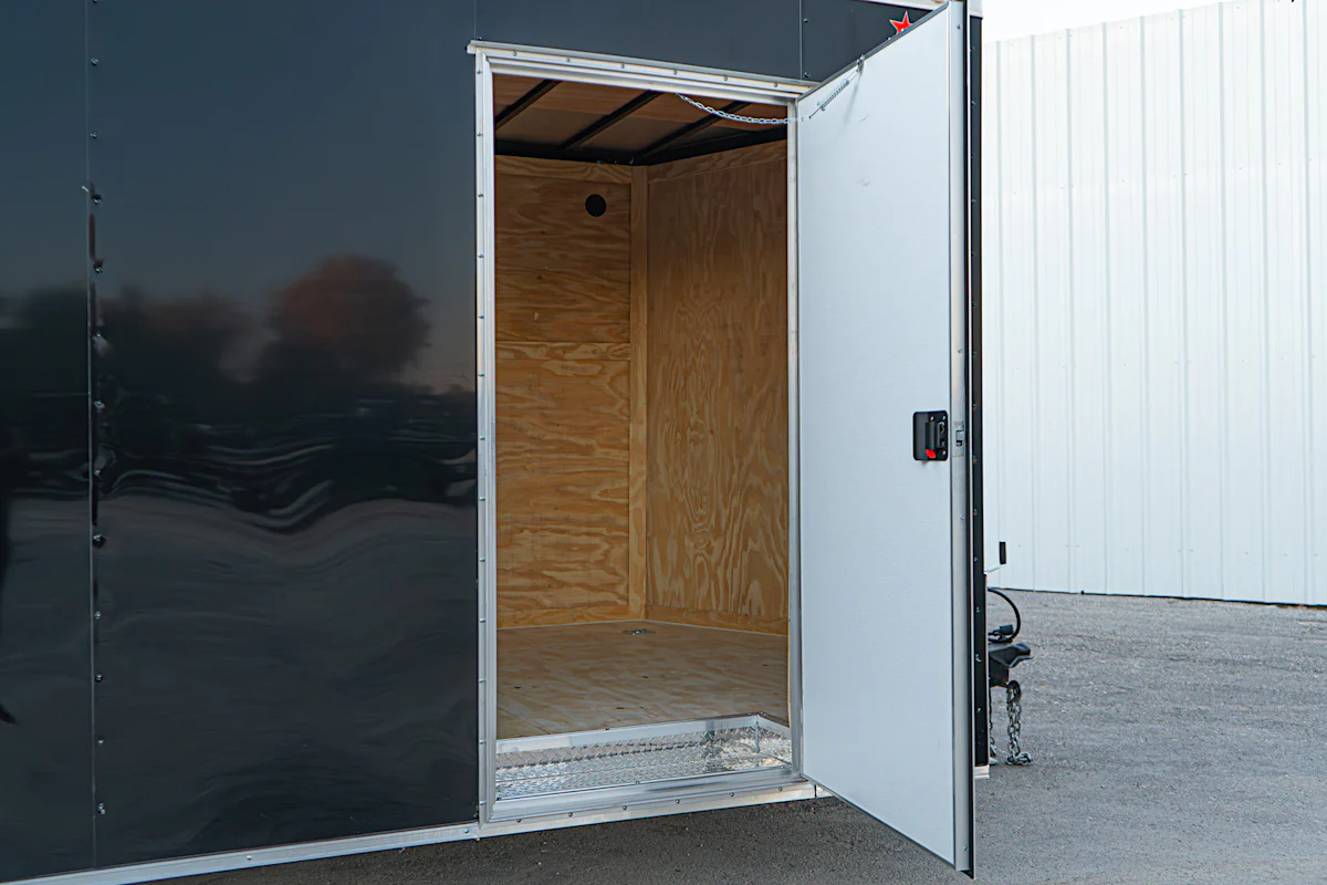 Spartan 8.5'x20' Enclosed Cargo Trailer w/ Rear Ramp Door (C2) - Stock #90964 - Image 6 of 10 Spartan 8.5'x20' Enclosed Cargo Trailer w/ Rear Ramp Door (C2) - Stock #90964 - Image 6 of 10