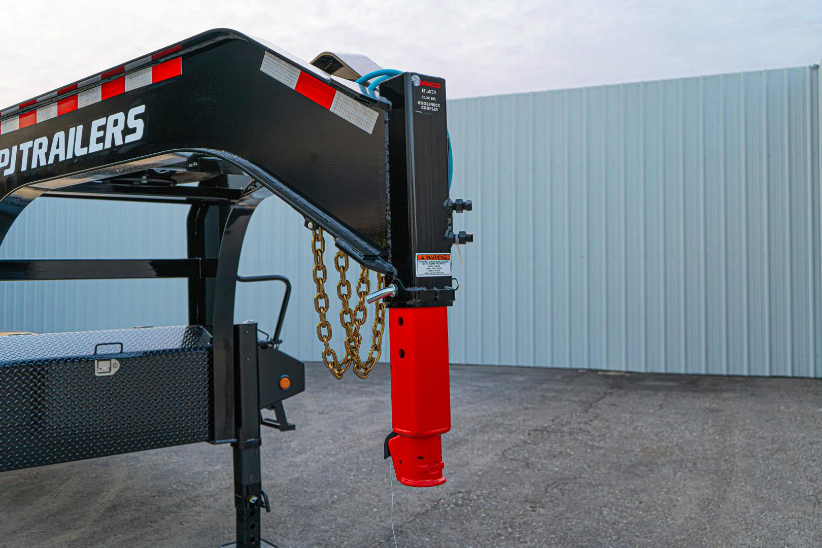 PJ Trailers 40'x102" Gooseneck Low Pro Flatbed Trailer w/ Duals (LD) - Stock #90968 - Image 7 of 20