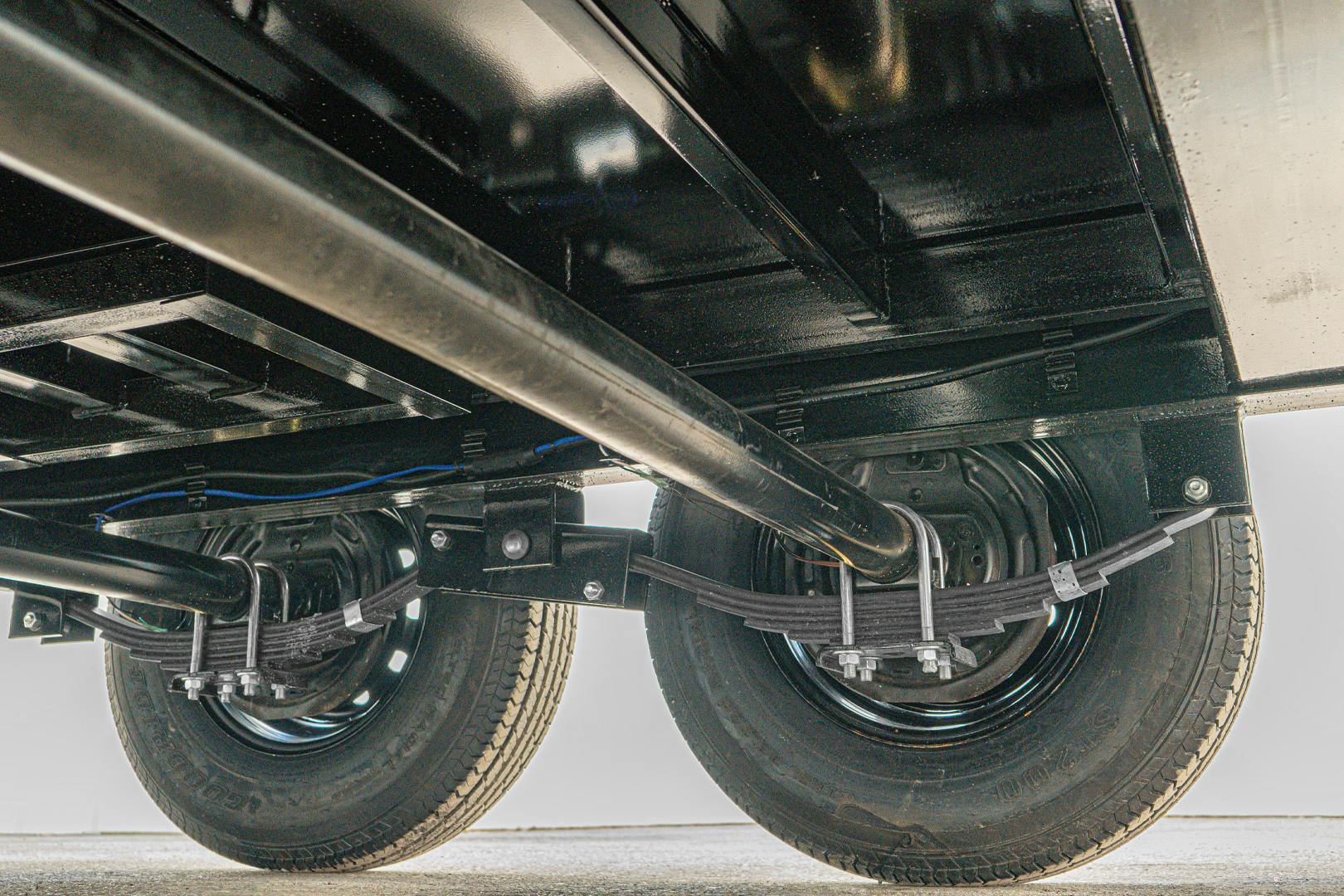 PJ Trailers 16'x83" Low Pro High Side Dump Trailer w/ 3' Sides (DM) - Stock #90996 - Image 18 of 28