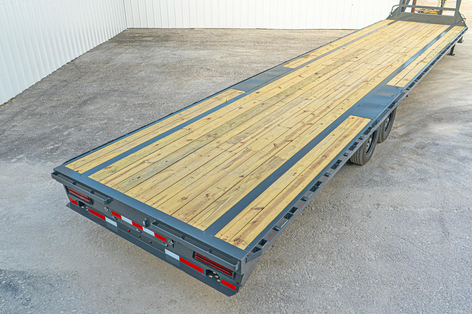 ARC Trailers 40'x102" 14K Gooseneck Flatbed Trailer (GDS) - Stock #91026 - Image 2 of 10