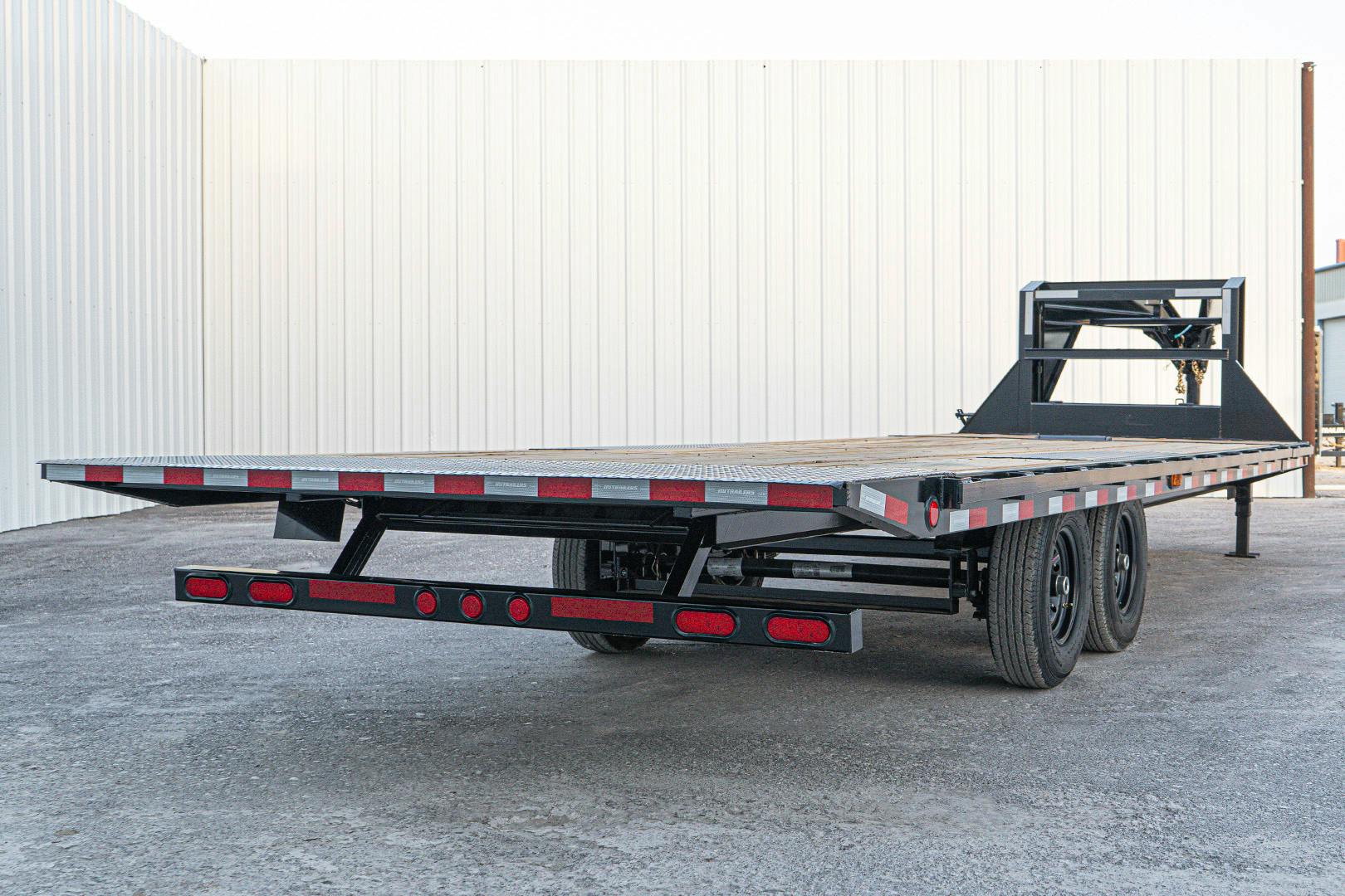 PJ Trailers 26'x102" Gooseneck Deckover Power Tilt Trailer (T8) - Stock #91046 - Image 21 of 23