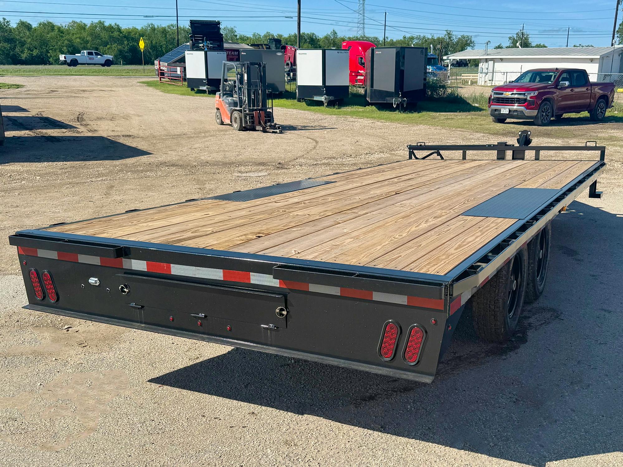 LoneStar 20'x102" 8" I-beam Deckover Trailer - Stock #91063 - Image 3 of 3