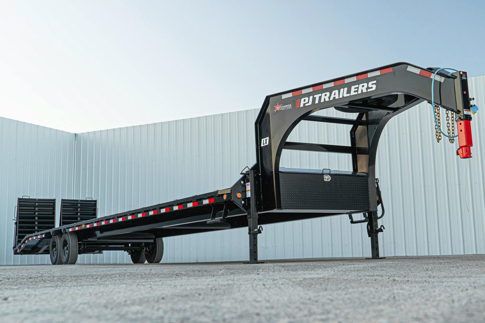 PJ Trailers 40'x102" 18k Gooseneck Flatbed Trailer w/ Singles (LX) - Stock #91255 - Image 8 of 27