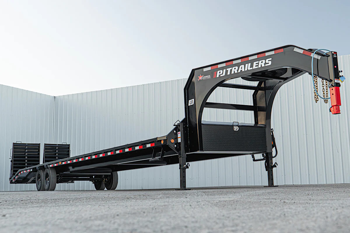 PJ Trailers 40'x102" 18k Gooseneck Flatbed Trailer w/ Singles (LX) - Stock #91255 - Image 8 of 27 PJ Trailers 40'x102" 18k Gooseneck Flatbed Trailer w/ Singles (LX) - Stock #91255 - Image 8 of 27