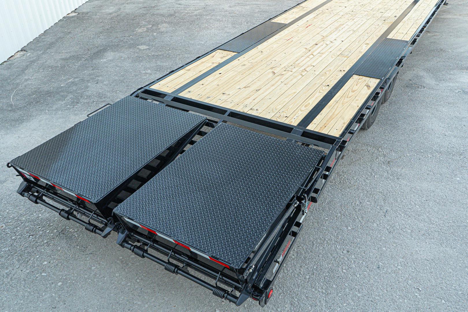 PJ Trailers 40'x102" 18k Gooseneck Flatbed Trailer w/ Singles (LX) - Stock #91255 - Image 22 of 27