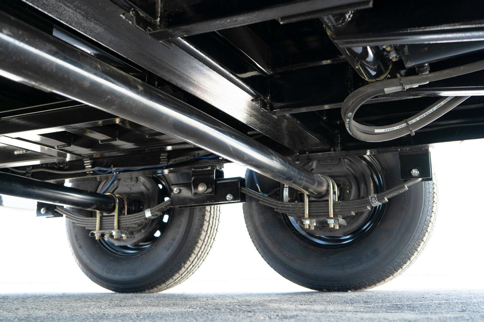 PJ Trailers 14'x83" Low Pro High Side Dump Trailer w/ 4' Sides (DM) - Stock #91398 - Image 16 of 30