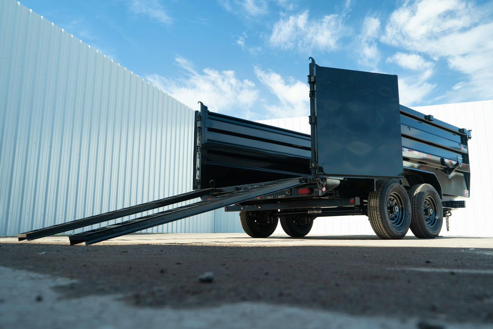PJ Trailers 14'x83" Low Pro High Side Dump Trailer w/ 4' Sides (DM) - Stock #91398 - Image 26 of 30