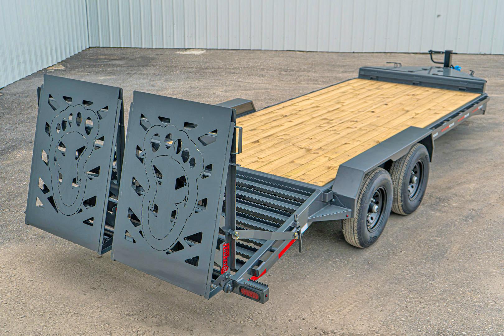 ARC Trailers 24'x83" 14K HD Equipment Hauler w/ 4' Dovetail & Bigfoot Ramps (BEQ) - Stock #91406 - Image 2 of 4