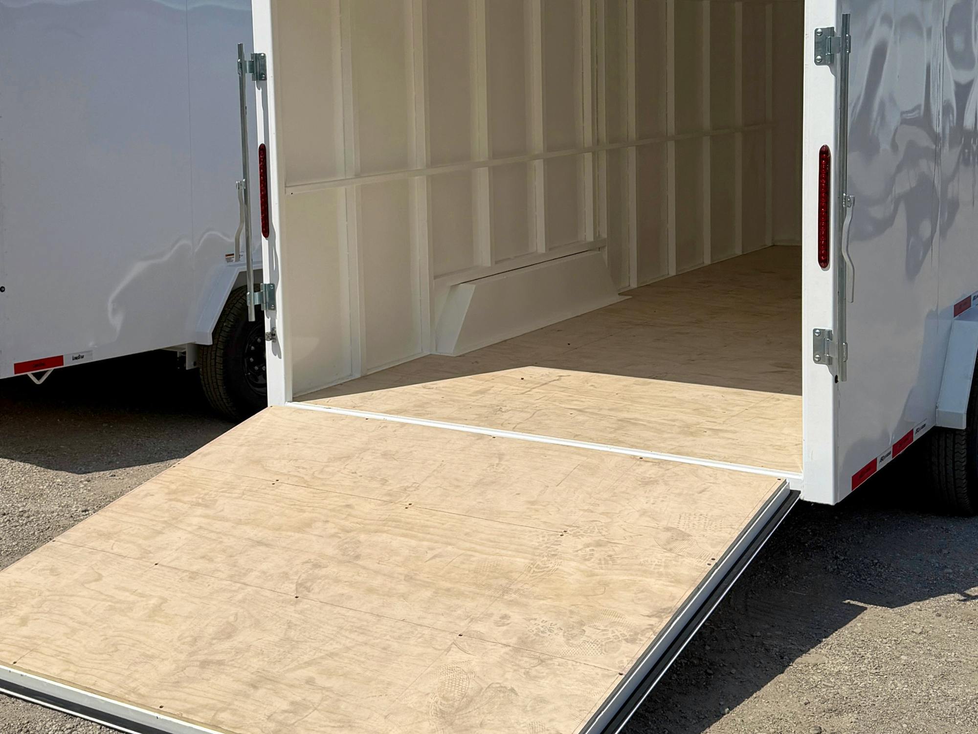 ARC Trailers 7'10"X20' Steel Enclosed Cargo Trailer w/ Rear Ramp Door (BCS) - Stock #91410 - Image 5 of 7