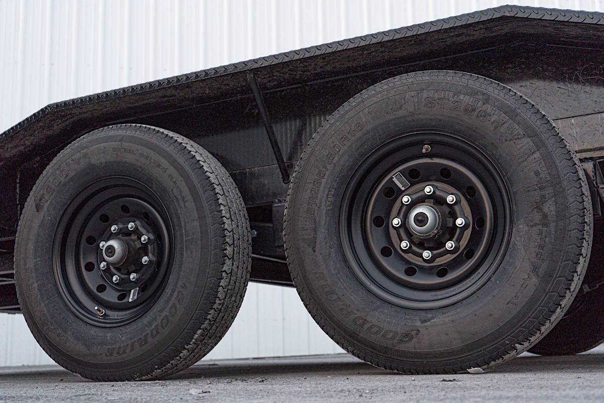 PJ Trailers 24'x102" 6" Channel Super-Wide Equipment Trailer (B6) - Stock #91540 - Image 2 of 17 PJ Trailers 24'x102" 6" Channel Super-Wide Equipment Trailer (B6) - Stock #91540 - Image 2 of 17