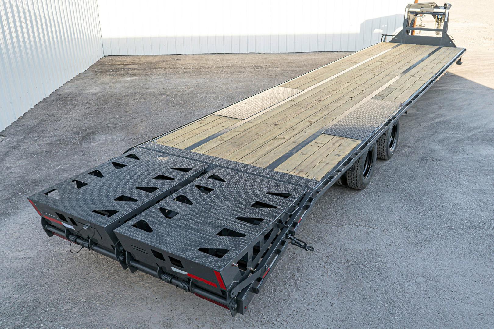 ARC Trailers 32'x102" 24K Gooseneck Flatbed Trailer w/ Duals (GDD) - Stock #91578 - Image 3 of 9