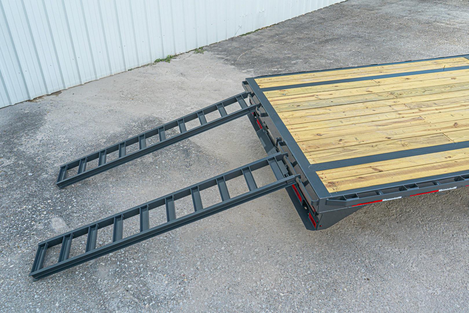 ARC Trailers 40'x102" 14K Gooseneck Flatbed Trailer (GDS) - Stock #91582 - Image 5 of 10