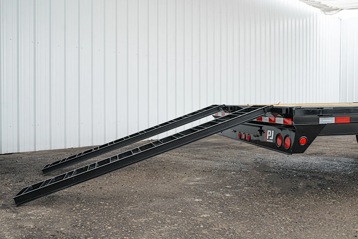 PJ Trailers 32'x102" Gooseneck Low Pro Flatbed Trailer w/ Singles (LS) - Stock #91597 - Image 14 of 16 PJ Trailers 32'x102" Gooseneck Low Pro Flatbed Trailer w/ Singles (LS) - Stock #91597 - Image 14 of 16