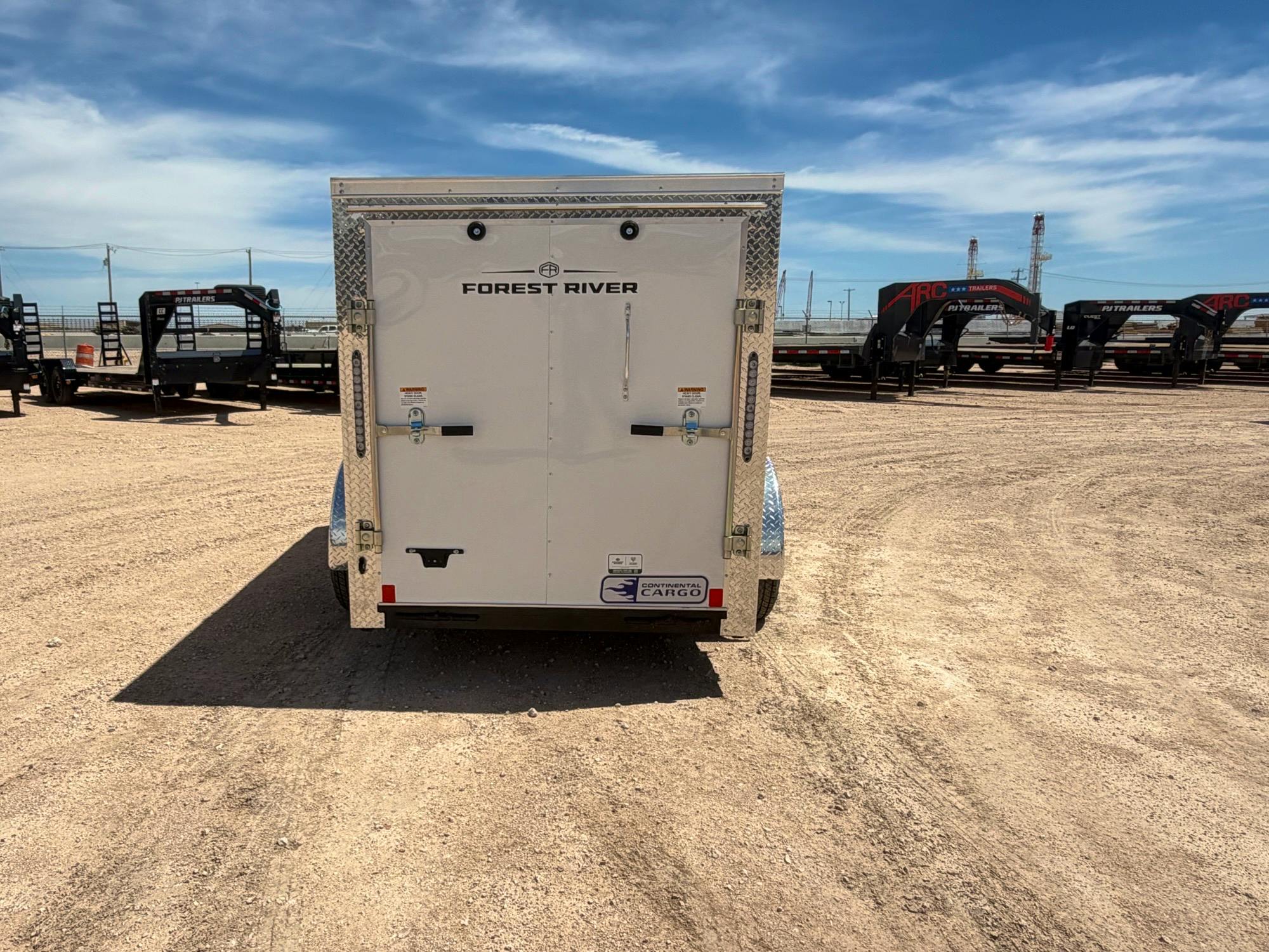 Continental Cargo 5'x10' Enclosed Cargo Trailer w/ Rear Ramp Door (C1) - Stock #91598 - Image 5 of 8