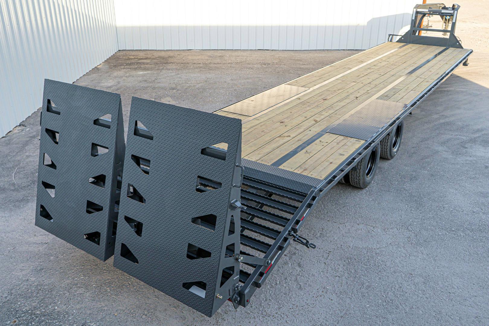 ARC Trailers 32'x102" 20K Gooseneck Flatbed Trailer w/ Duals (GDD) - Stock #91605 - Image 4 of 9