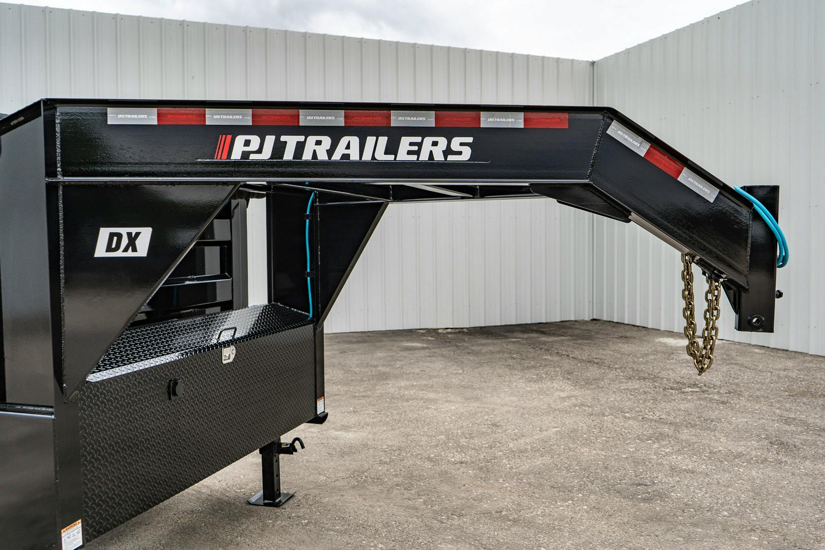 PJ Trailers 14'x83" 18k GN Low Pro Dump Trailer w/ 4' Sides (DX) - Stock #91620 - Image 9 of 34
