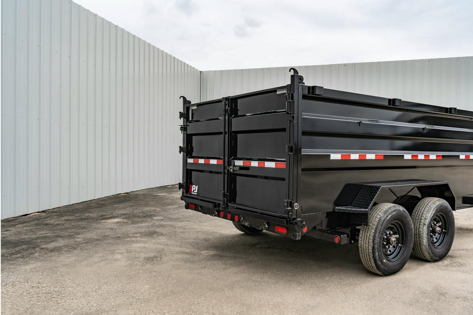 PJ Trailers 14'x83" 18k GN Low Pro Dump Trailer w/ 4' Sides (DX) - Stock #91620 - Image 26 of 34