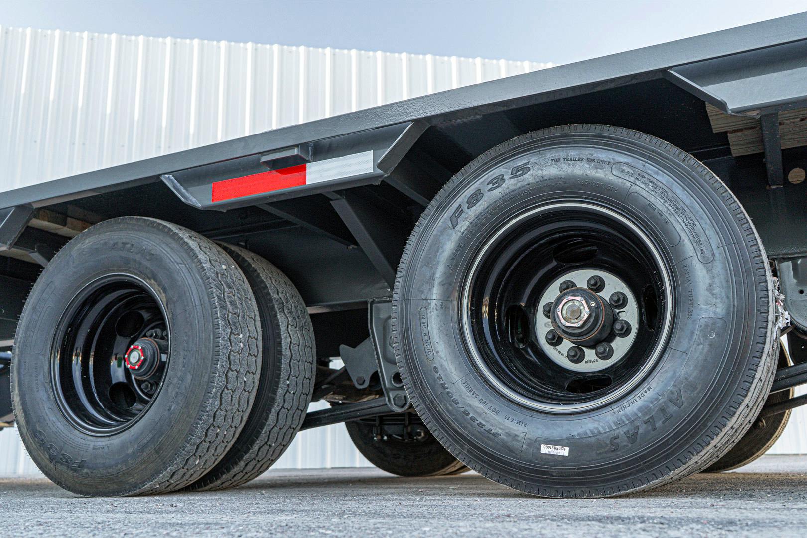 ARC Trailers 40'x102" 24K Gooseneck Flatbed Trailer w/ Duals (GDD) - Stock #91639 - Image 8 of 11
