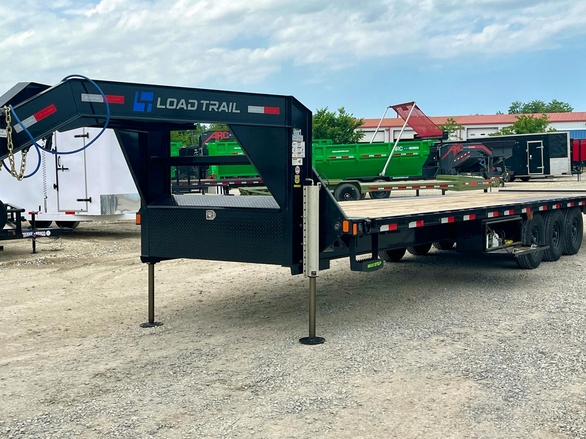 Load Trail USED 32X102 Full Deckover Tilt Trailer - Stock #91699 - Image 3 of 7