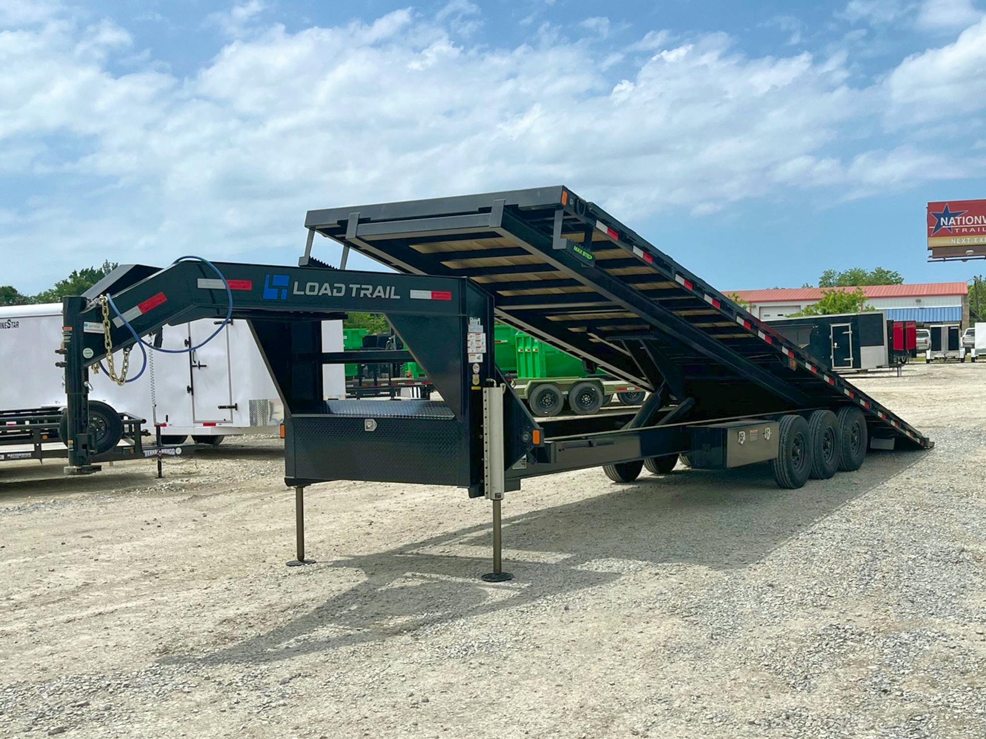 Load Trail USED 32X102 Full Deckover Tilt Trailer - Stock #91699 - Image 1 of 1