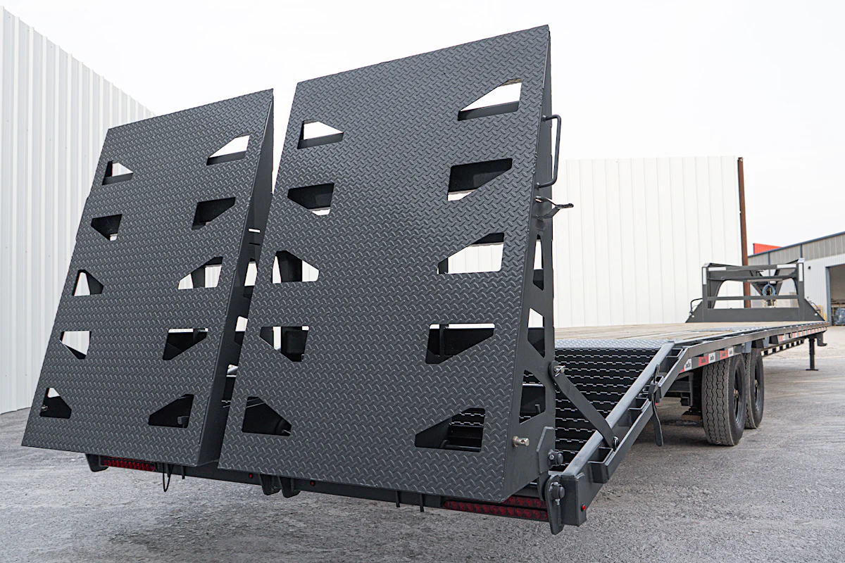 ARC Trailers 40'x102" Gooseneck Flatbed Trailer w/ 5' Dovetail (GDS) - Stock #91786 - Image 8 of 9 ARC Trailers 40'x102" Gooseneck Flatbed Trailer w/ 5' Dovetail (GDS) - Stock #91786 - Image 8 of 9