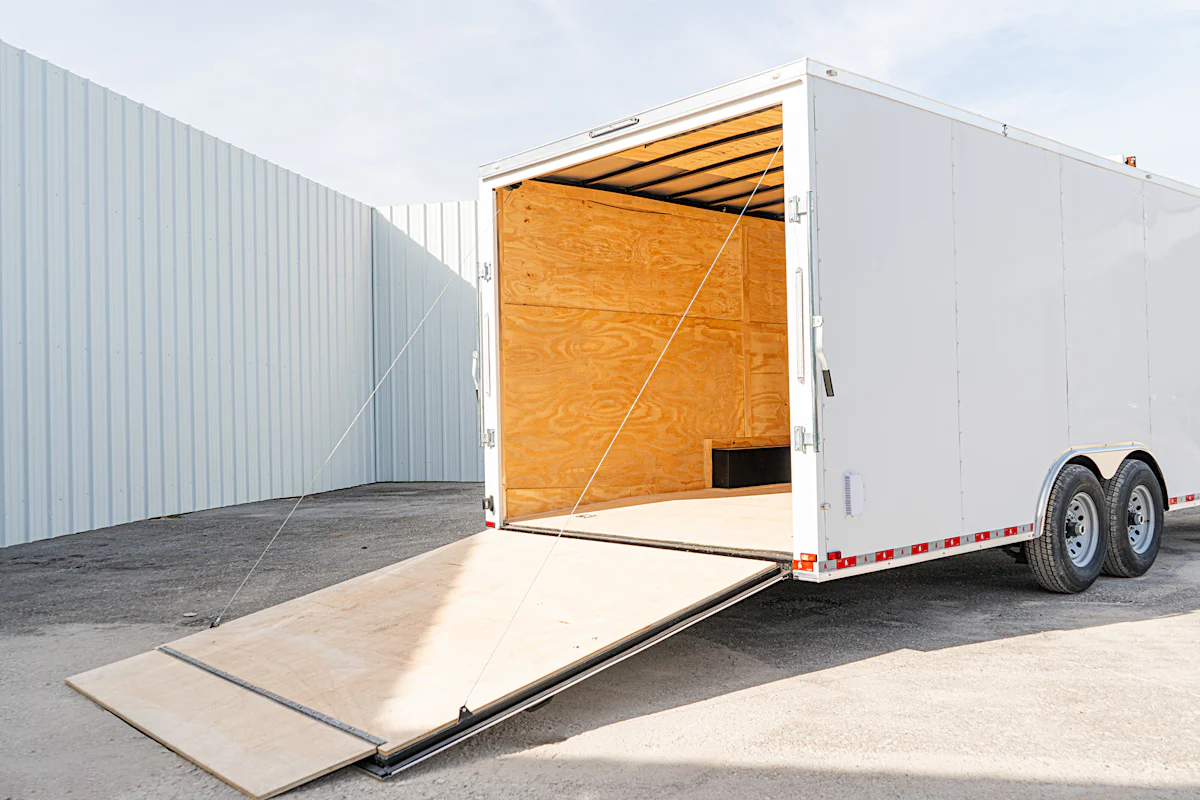 Spartan 8.5'x24' Enclosed Cargo Trailer w/ Rear Ramp Door (C2) - Stock #91813 - Image 7 of 19 Spartan 8.5'x24' Enclosed Cargo Trailer w/ Rear Ramp Door (C2) - Stock #91813 - Image 7 of 19