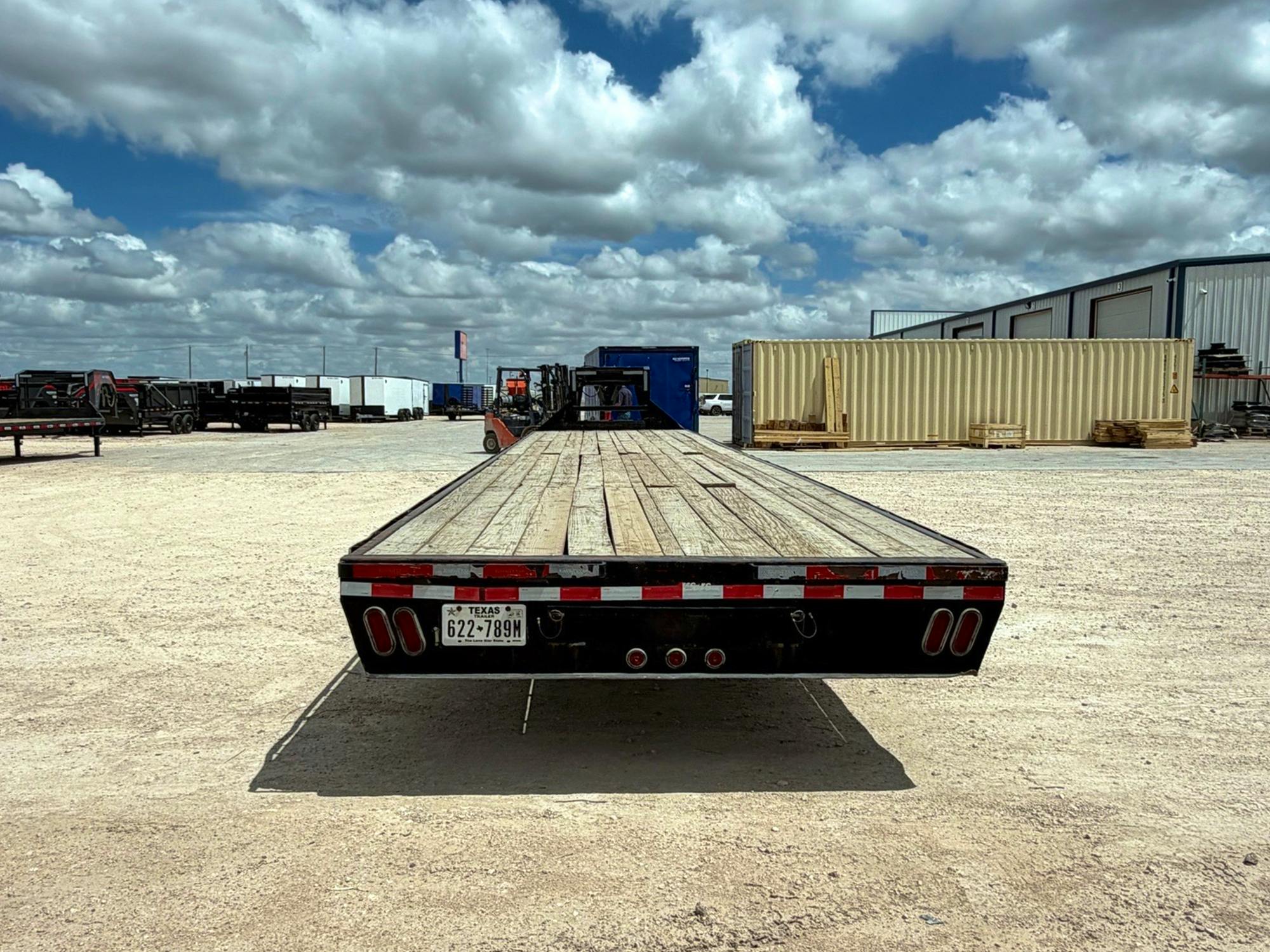 East Texas USED 40'x102" Gooseneck Flatbed Trailer w/ Duals