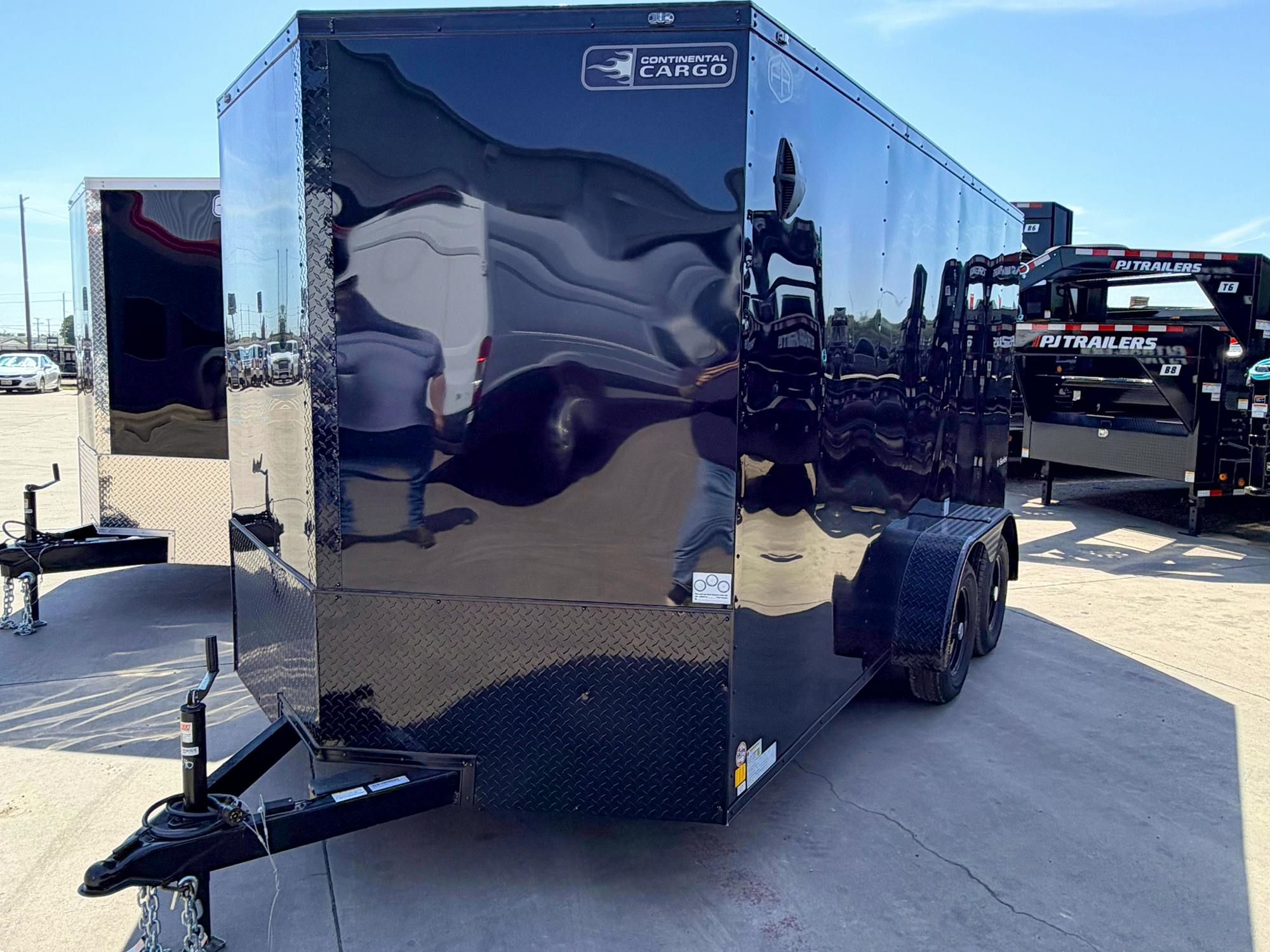Continental Cargo 7'x14' Enclosed Cargo Trailer w/ Rear Ramp Doors (V-Series) - Stock #92133 - Image 3 of 4