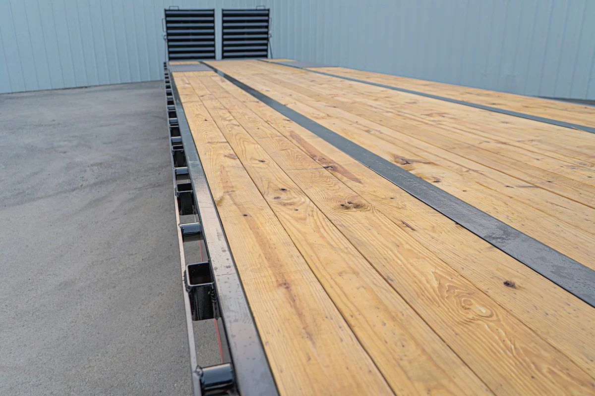 PJ Trailers 40'x102" Gooseneck Low Pro Flatbed Trailer w/ Duals (LD) - Stock #92341 - Image 4 of 20 PJ Trailers 40'x102" Gooseneck Low Pro Flatbed Trailer w/ Duals (LD) - Stock #92341 - Image 4 of 20