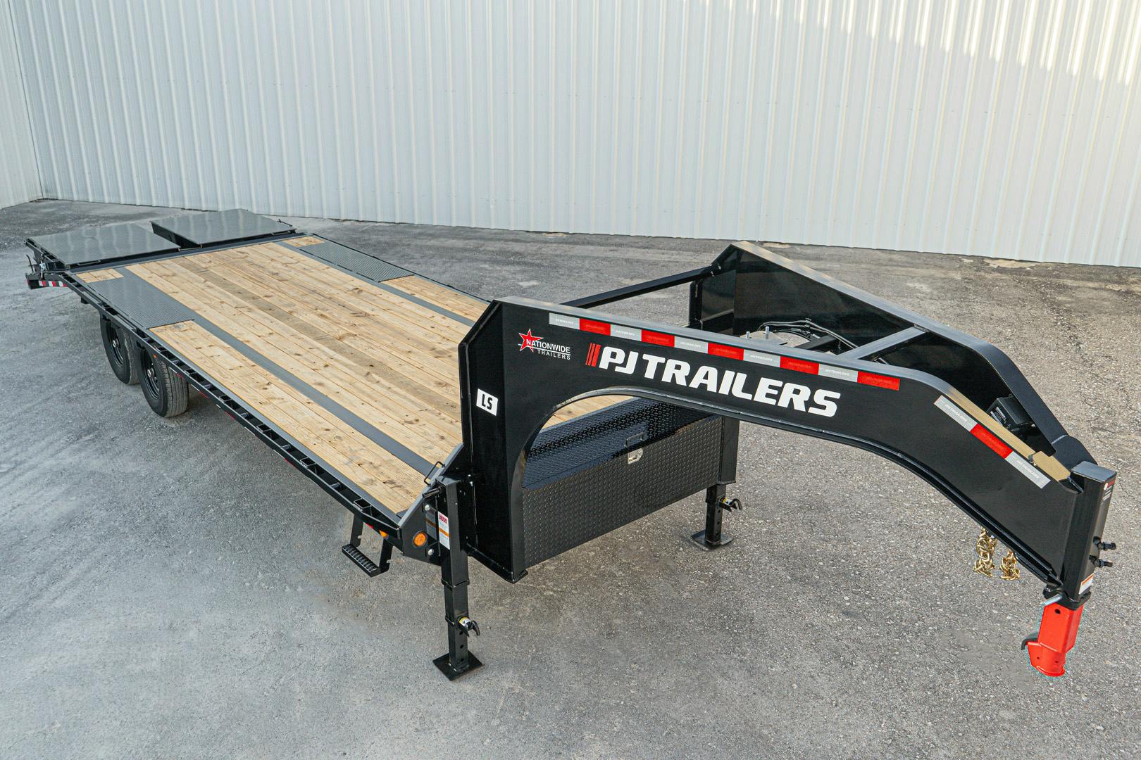 PJ Trailers 25'x102" Gooseneck Low Pro Flatbed Trailer w/ Singles (LS) - Stock #92729 - Image 9 of 27