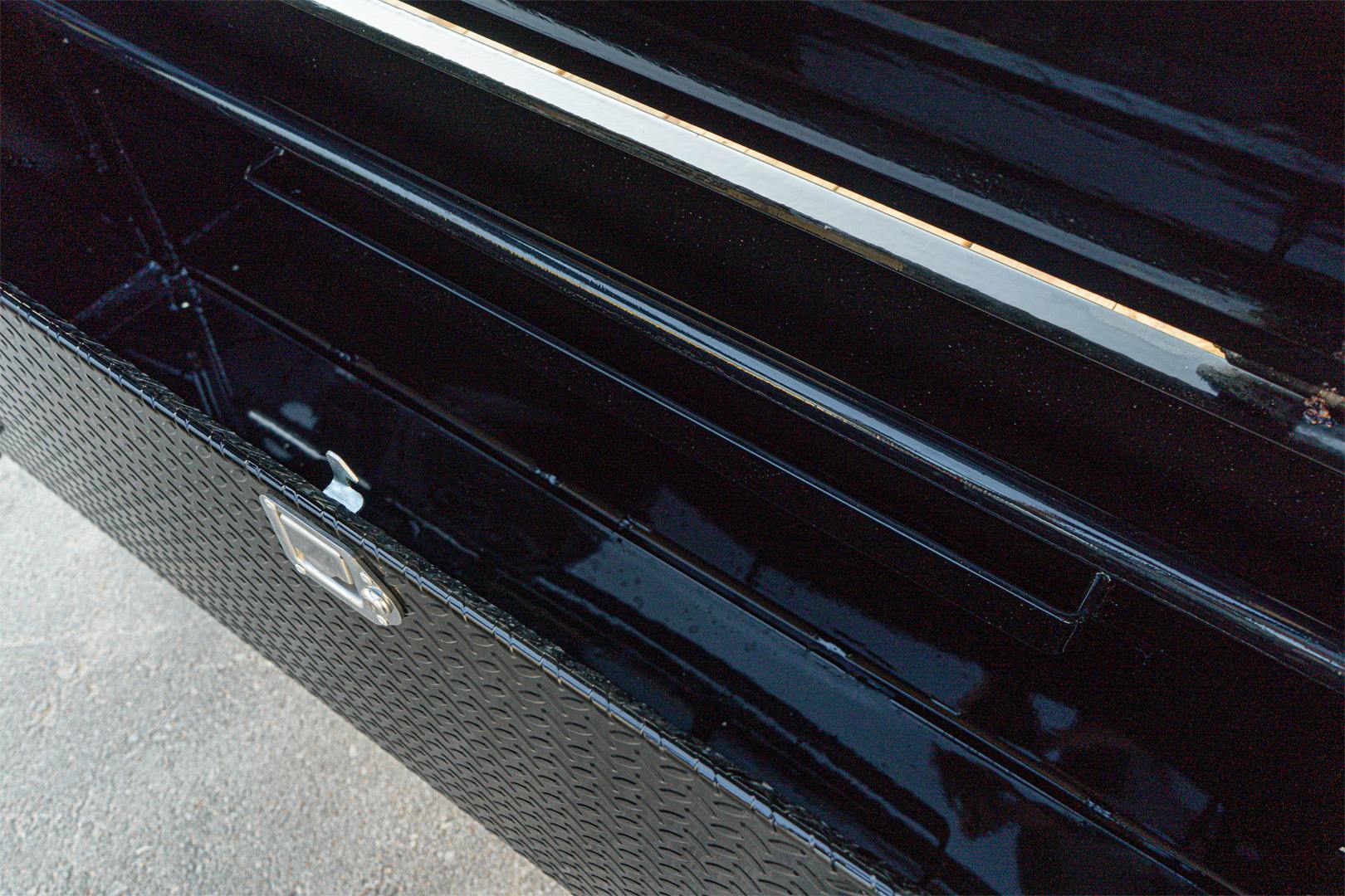 PJ Trailers 25'x102" Gooseneck Low Pro Flatbed Trailer w/ Singles (LS) - Stock #92729 - Image 15 of 27