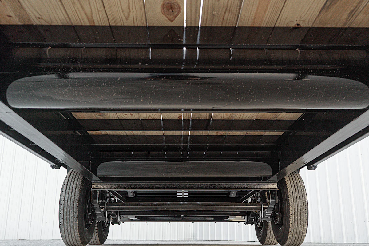 PJ Trailers 25'x102" Gooseneck Low Pro Flatbed Trailer w/ Singles (LS) - Stock #92729 - Image 19 of 27 PJ Trailers 25'x102" Gooseneck Low Pro Flatbed Trailer w/ Singles (LS) - Stock #92729 - Image 19 of 27