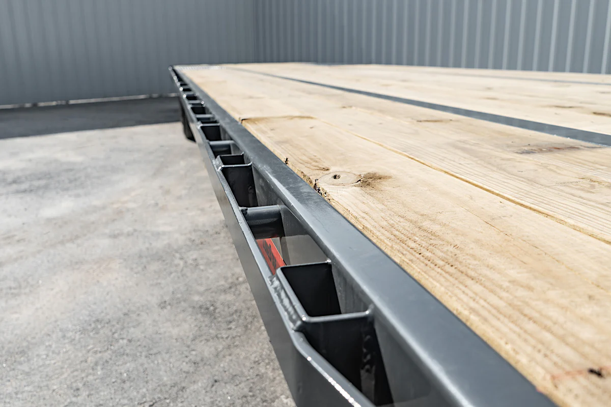 ARC Trailers 40'x102" 24K Gooseneck Flatbed Trailer w/ Duals (GDD) - Stock #93105 - Image 3 of 5 ARC Trailers 40'x102" 24K Gooseneck Flatbed Trailer w/ Duals (GDD) - Stock #93105 - Image 3 of 5