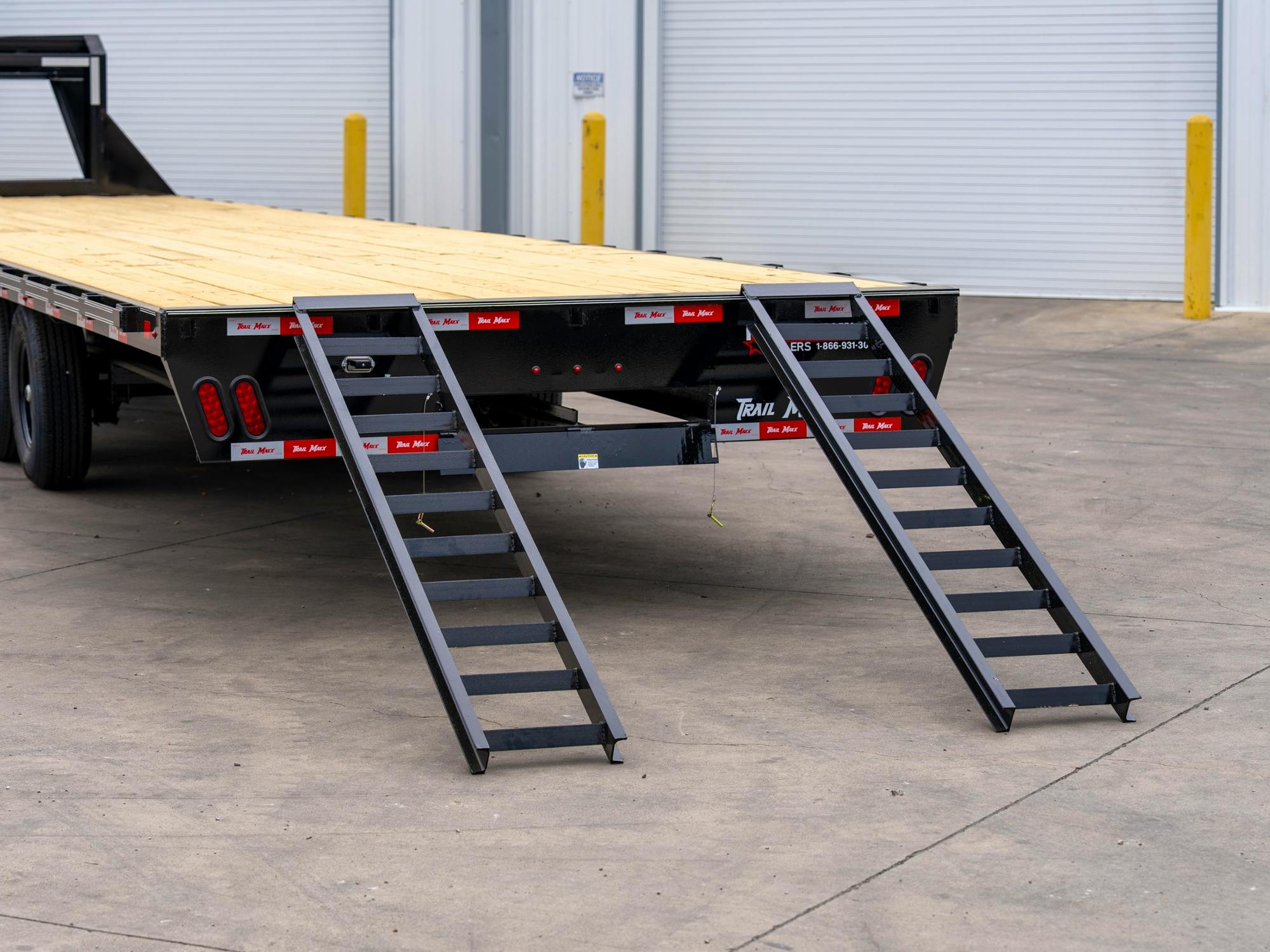 TrailMaxx 40'x102" Straightdeck Flatbed Trailer